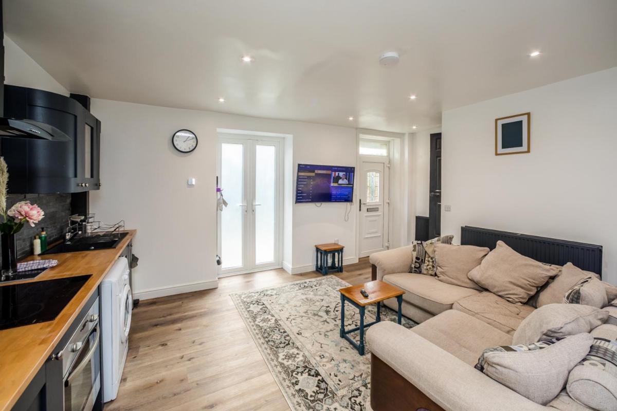 The Cosey Tucked-Away Cottage 2 Or 3 Bedroom Options Huddersfield Quarto foto